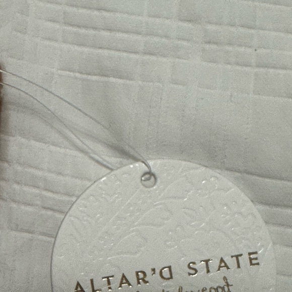 alterd state woven envelope crossbody purse
New - Picture 4 of 7